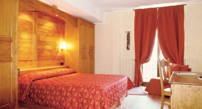 Grand Hotel Besson, Sauze D'Oulx ski chalet, image 2